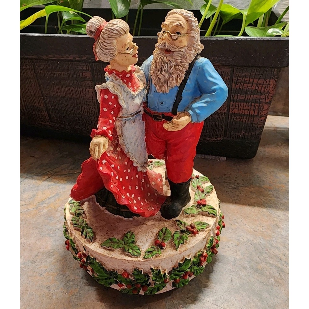 SANTA & MRS. CLAUS SANKYO MUSIC BOX - TESTED WORKING VINTAGE
